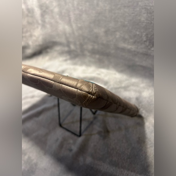 Coach Poppy Monogram iPad / Tablet Protective Sleeve - Picture 11 of 13